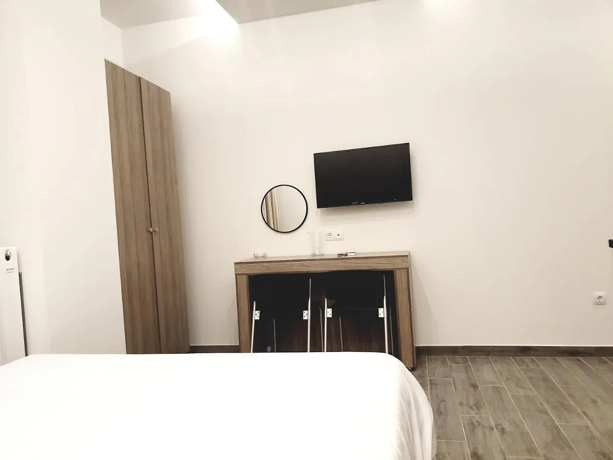 Eantos Studios And Suites Peraía 0*,  Grecia