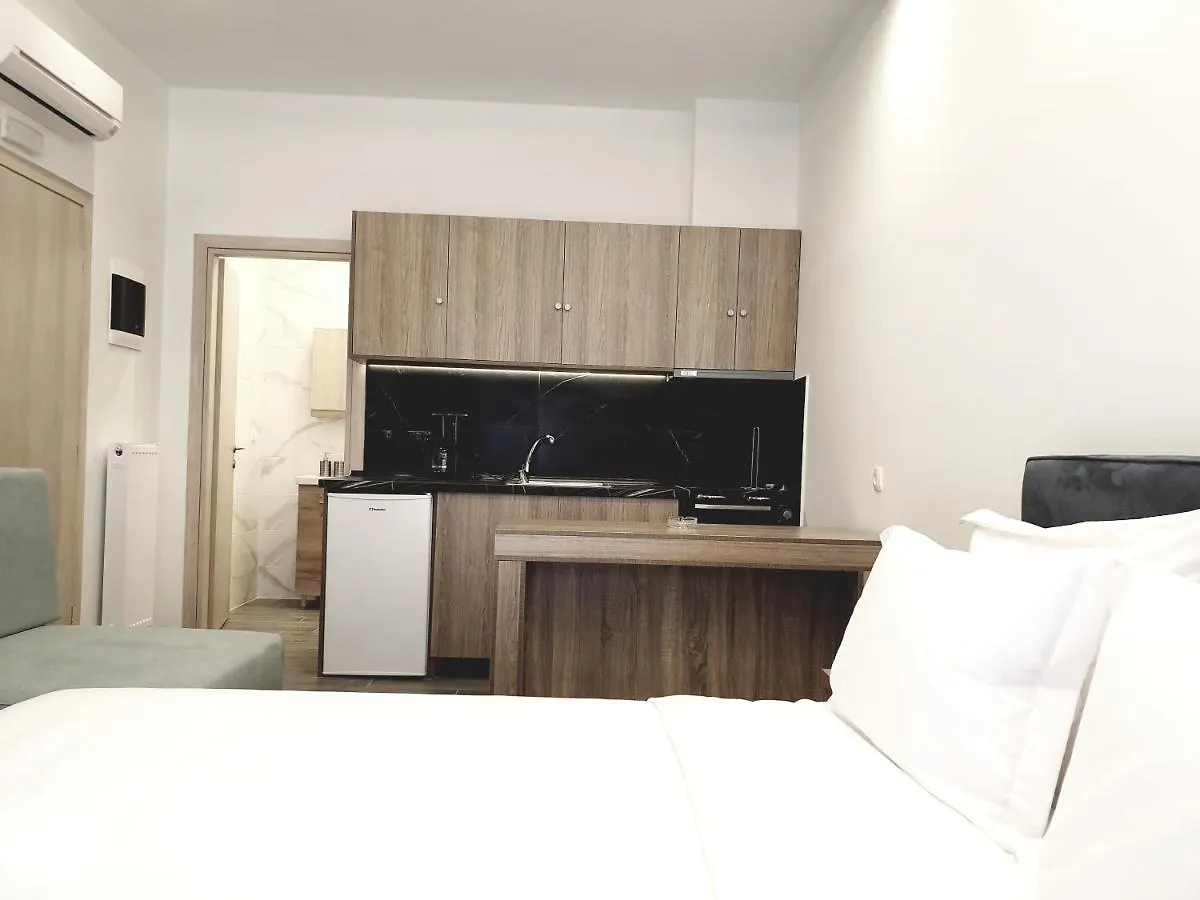 Eantos Studios And Suites Peraía
