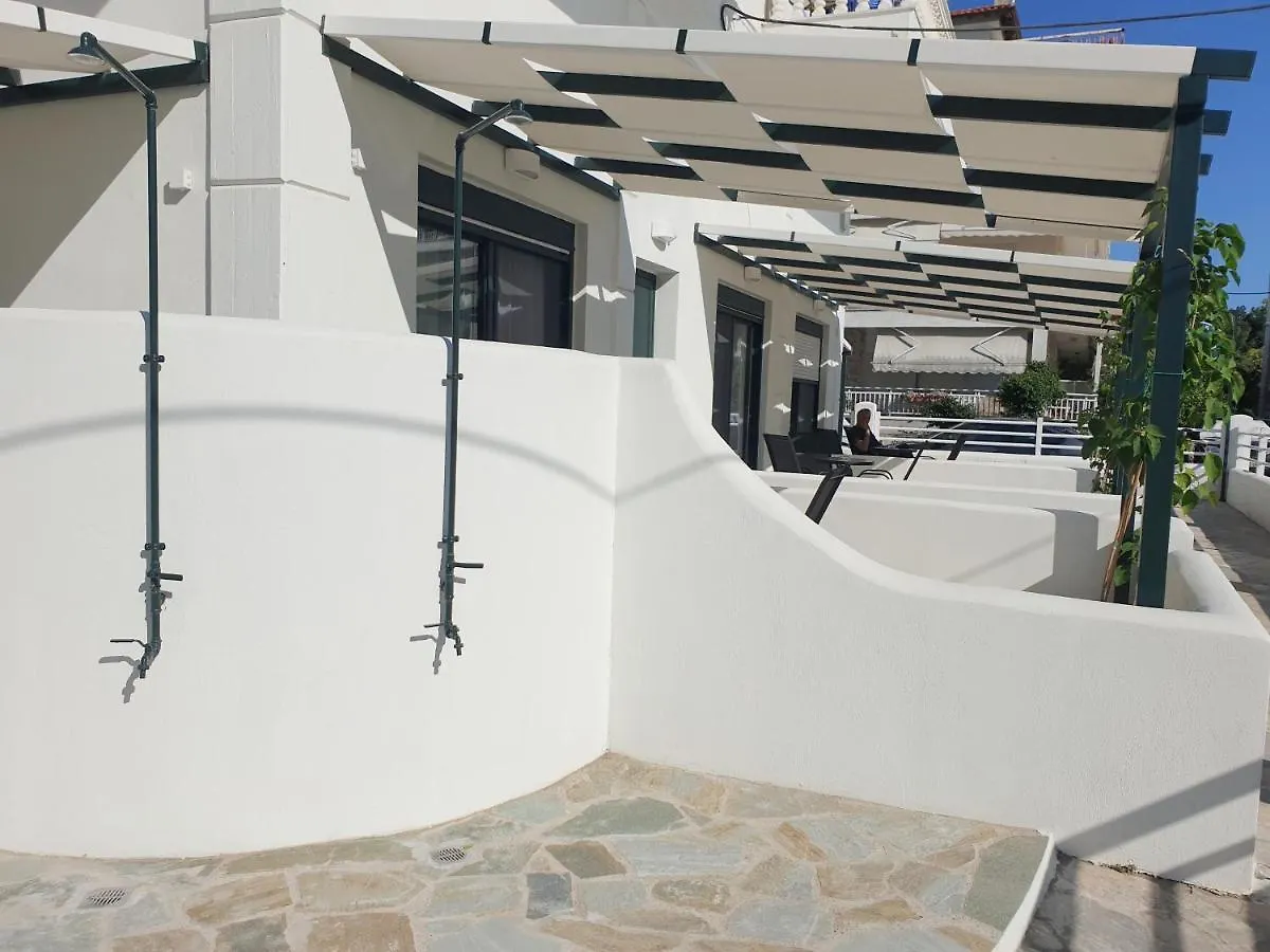 Appartamento Eantos Studios And Suites Peraía