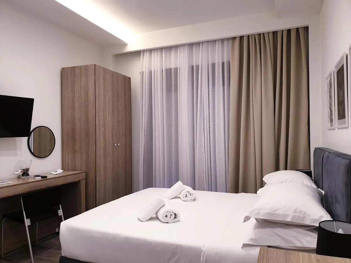 Eantos Studios And Suites Peraía Grecia