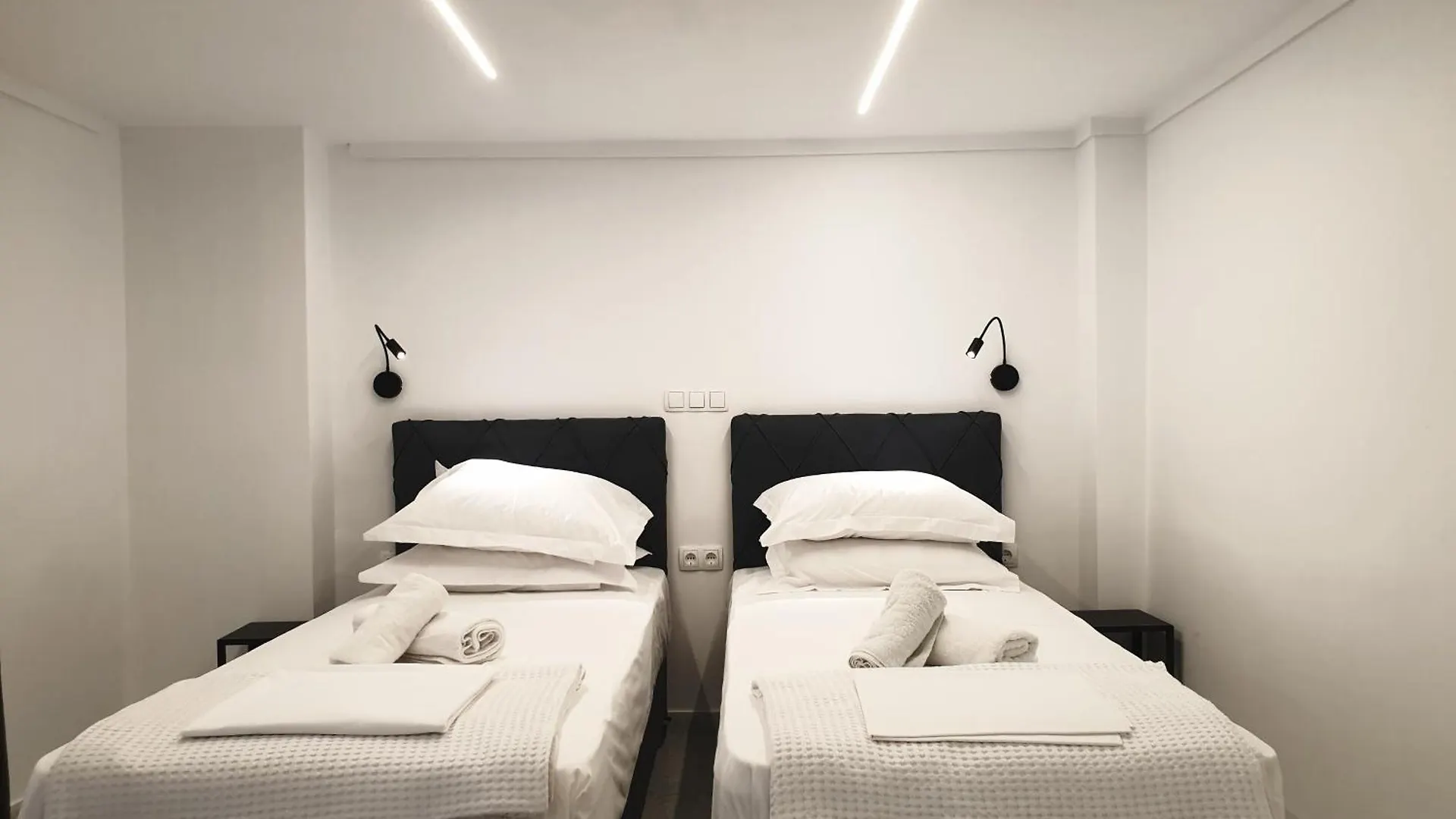 Appartamento Eantos Studios And Suites Peraía