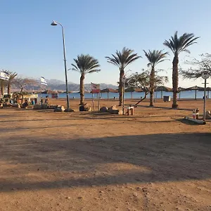 red-sea-beach-caravan.eilathotels.net/