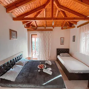  Appartement Farmhouse Qeparo Albanië