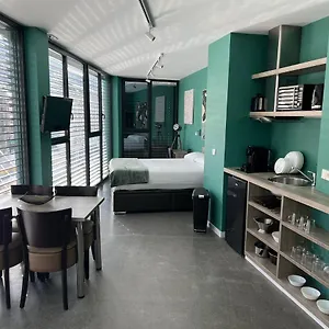 https://plan-b.andorra-la-vella-hotels.net