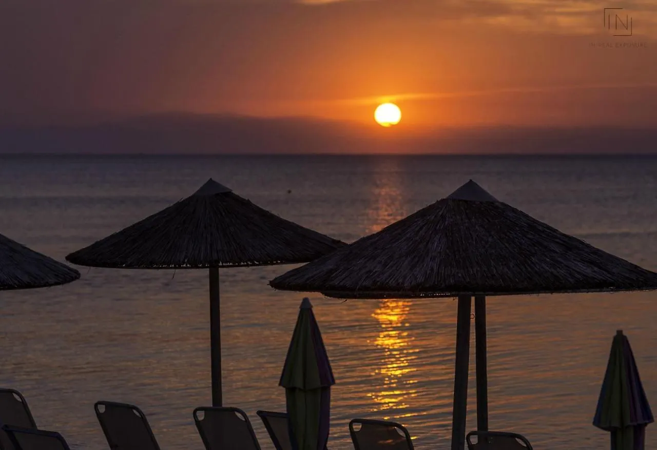 Eantos Studios And Suites Peraia  Greece